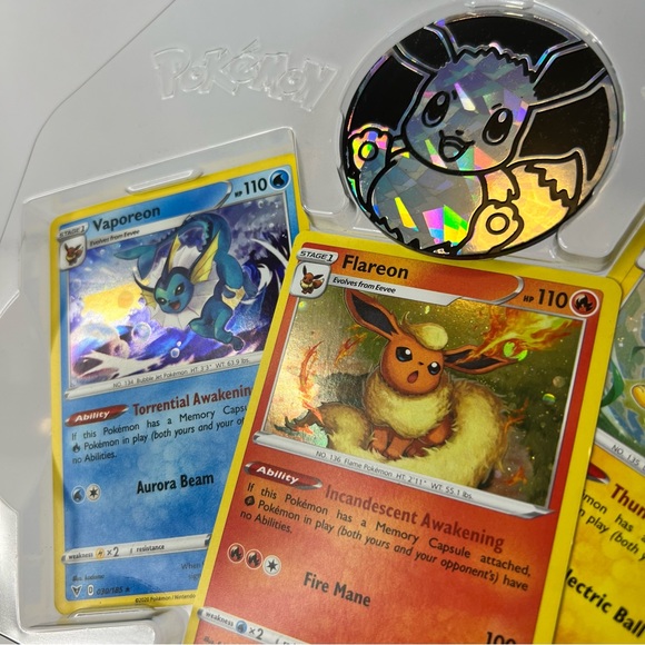 Pokémon Holographic Vaporeon, Flareon, & Jolteon Coin Set - Picture 5 of 9